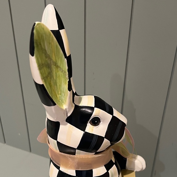 Mackenzie-Childs Courtly Check Basket Bunny -Easter-NEW CONDITION - Picture 8 of 10